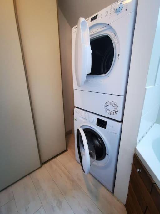 Guest House 60M2 Tout Confort แอร์คิ ภายนอก รูปภาพ